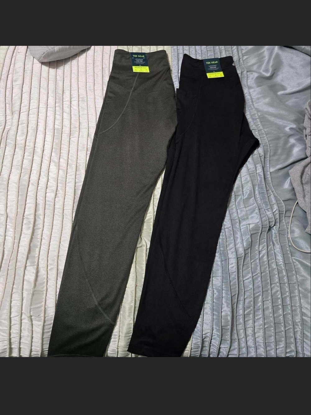 tek gear Women's Highrise Leggings - Black & Olive Nwt